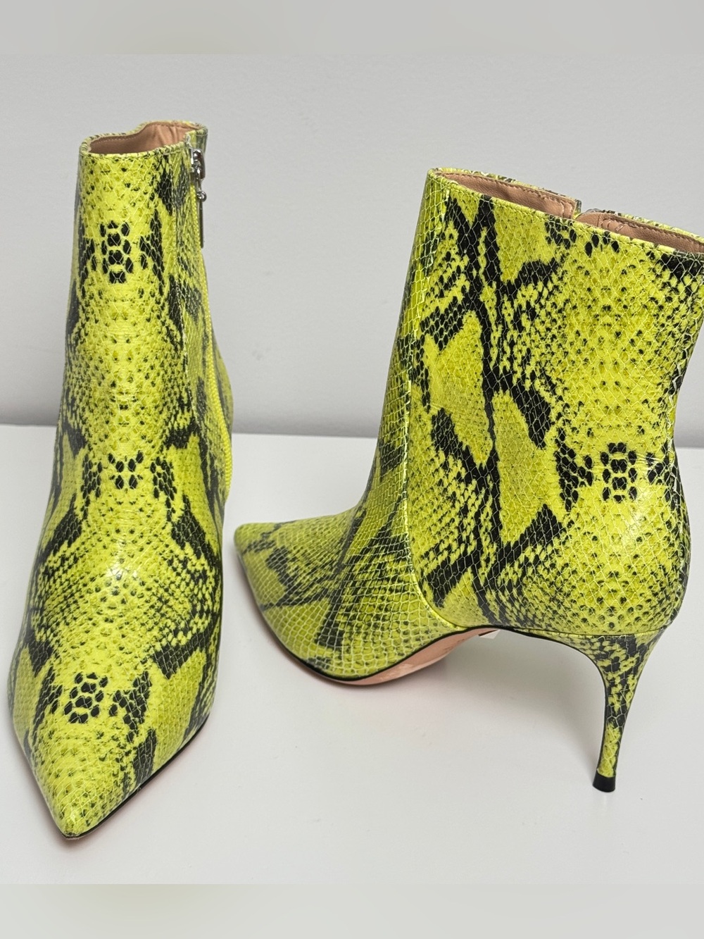 SCHUTZ Bette Snake Print Pointed Toe Ankle Booties Green 8B